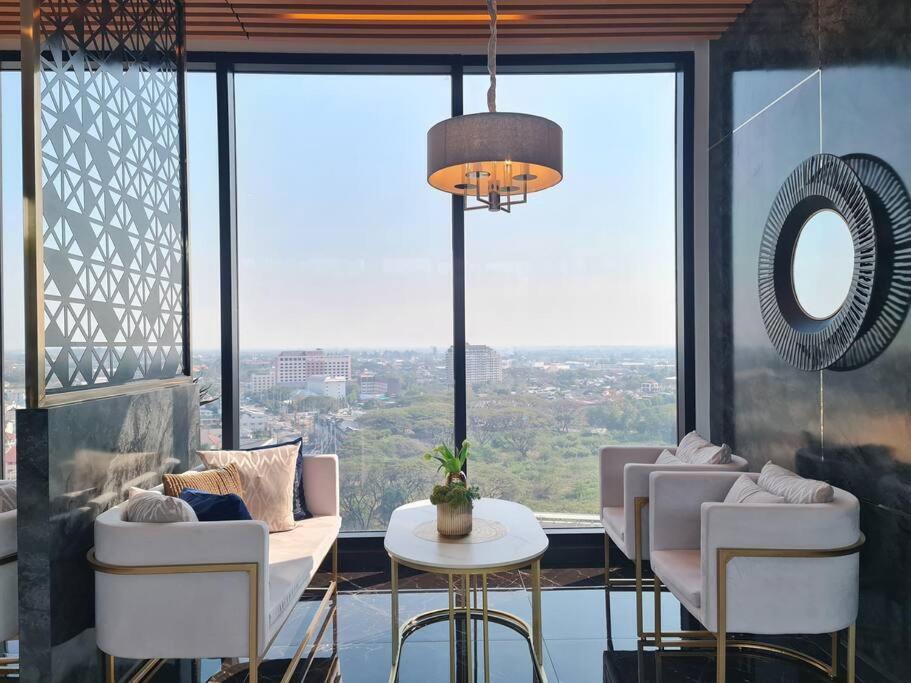 Astra Sky River High Floor,3 Bedrooms 97㎡ 山景房带浴缸 Chiang Mai Buitenkant foto