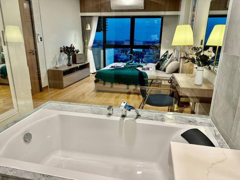Astra Sky River High Floor,3 Bedrooms 97㎡ 山景房带浴缸 Chiang Mai Buitenkant foto